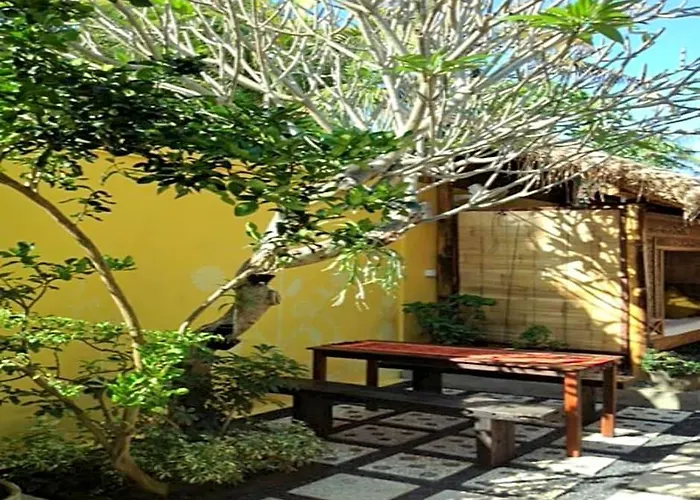 肯巴里拉吉旅馆 サヌール